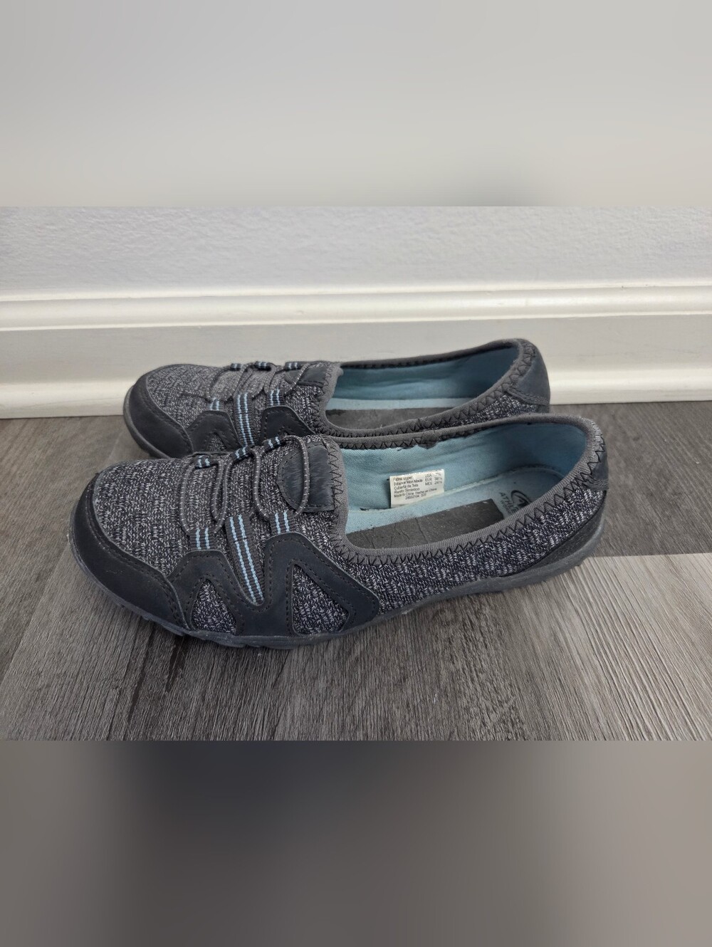 Athletech Womens Size 7.5 Black and Gray Loafers Mesh Casual Comfort Flats